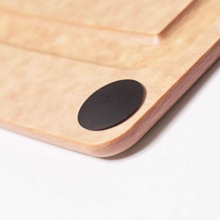 Epicurean All-in-One Cutting Board in Natural close up of the non-slip grip