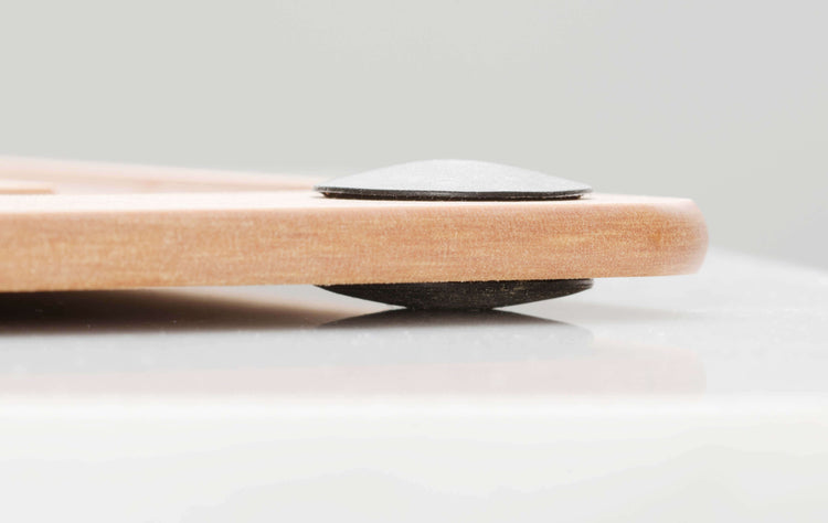 All-in-One Natural Cutting Board Detail Of Silicone Feet